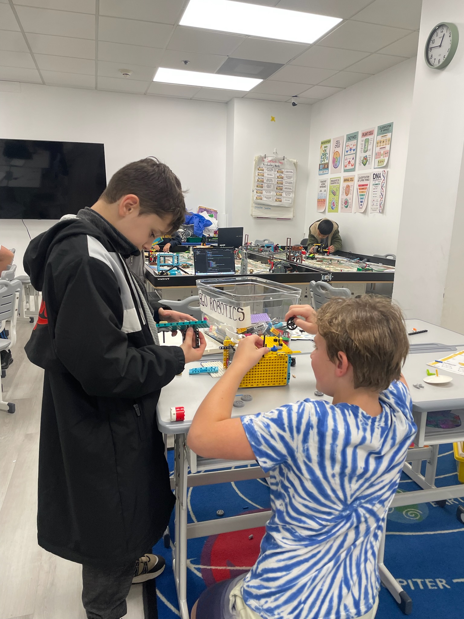 Tidal Engineers building together in the classroom